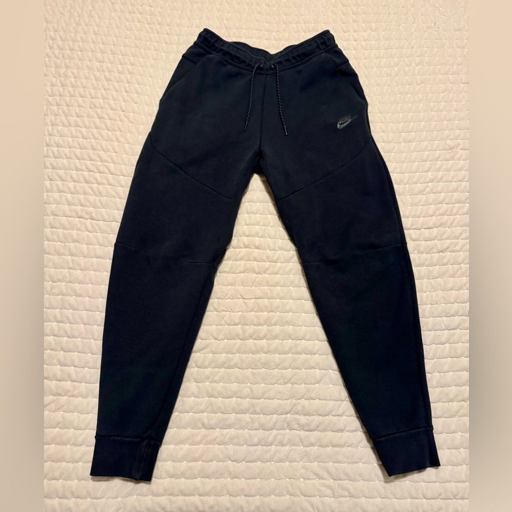Nike Tech Fleece Joggers Black Men’s Small